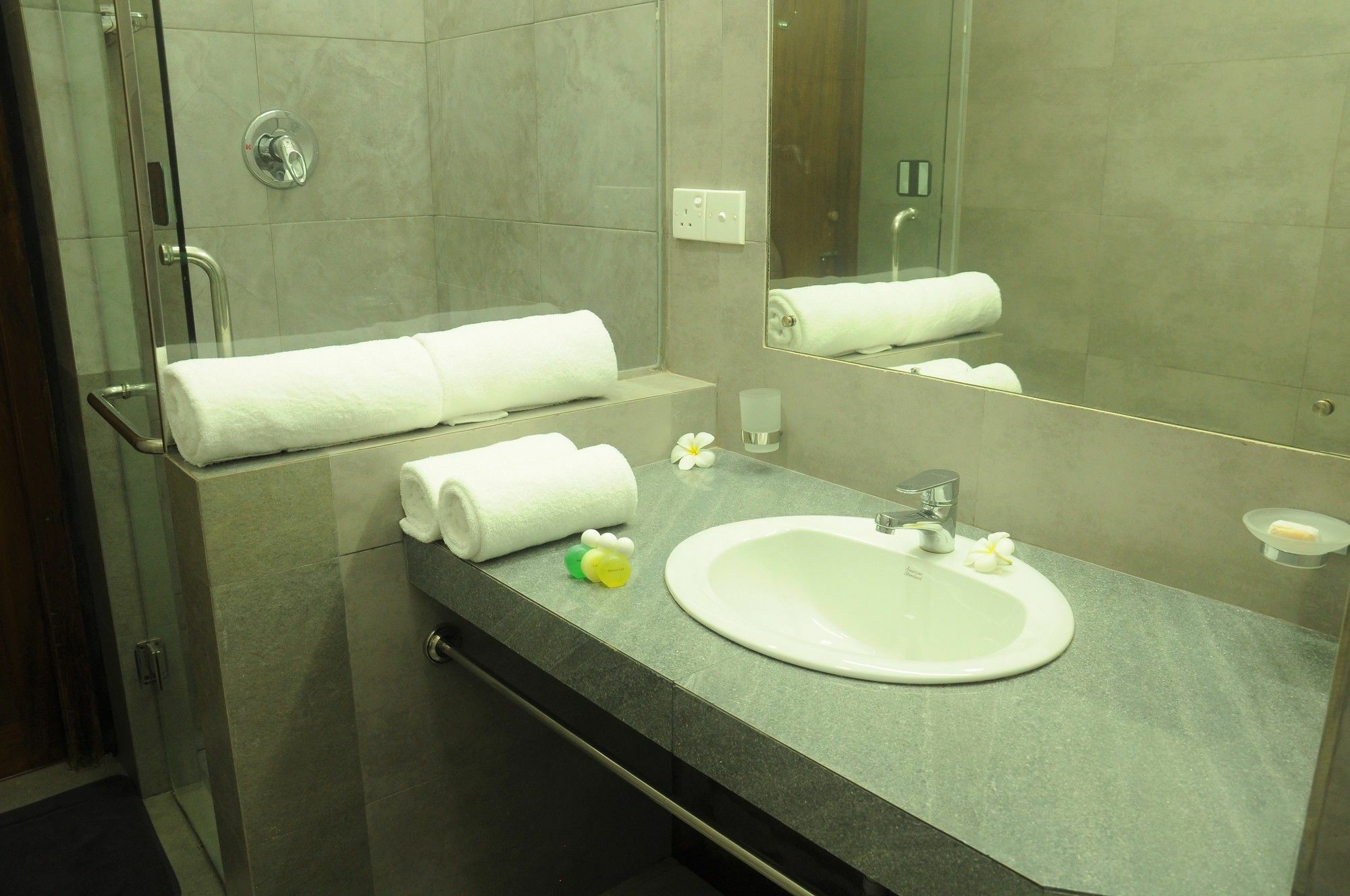 เซเรนดิบ บีช โฮเต็ล Hotel เบนโตตา ภายนอก รูปภาพ